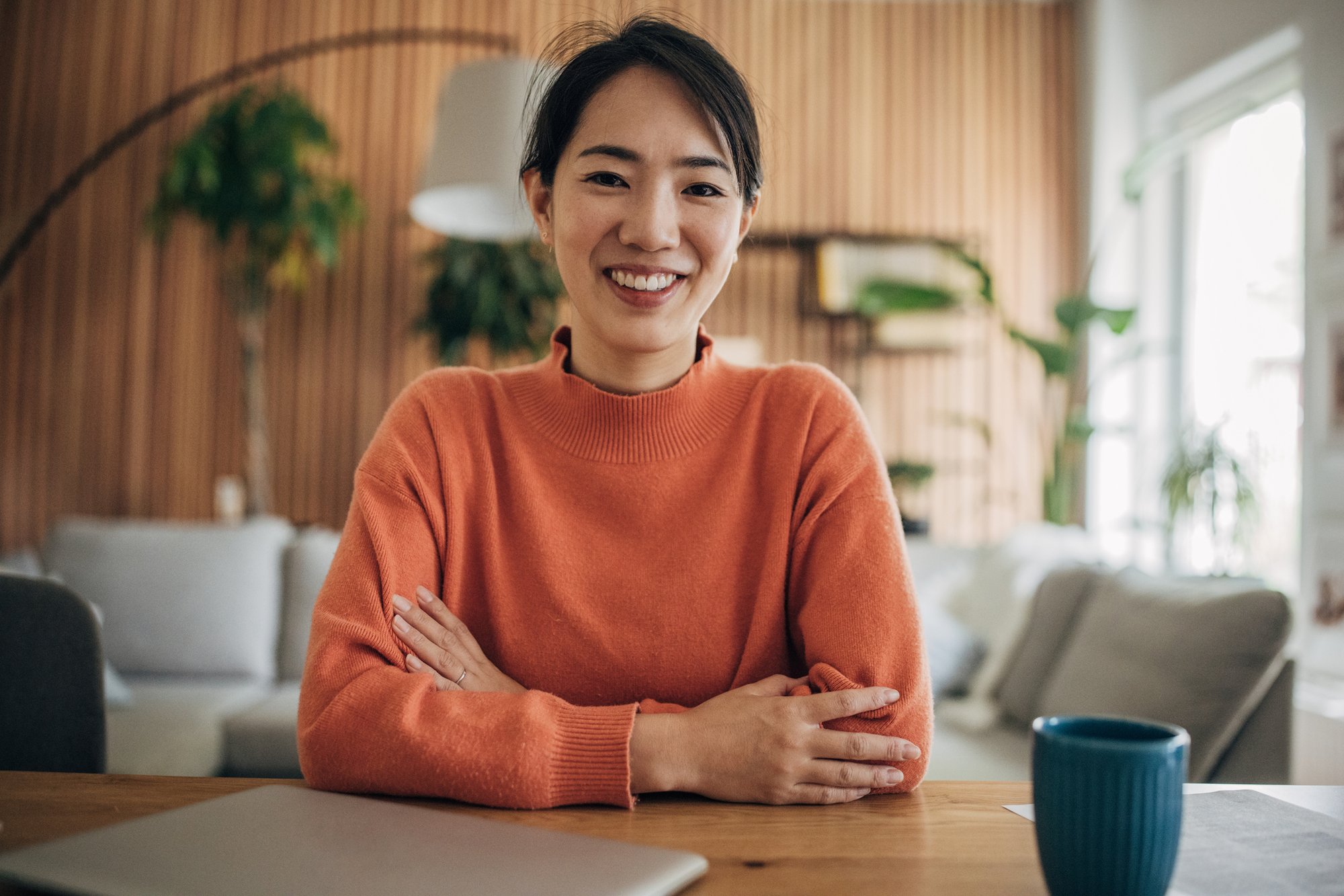 woman-at-desk