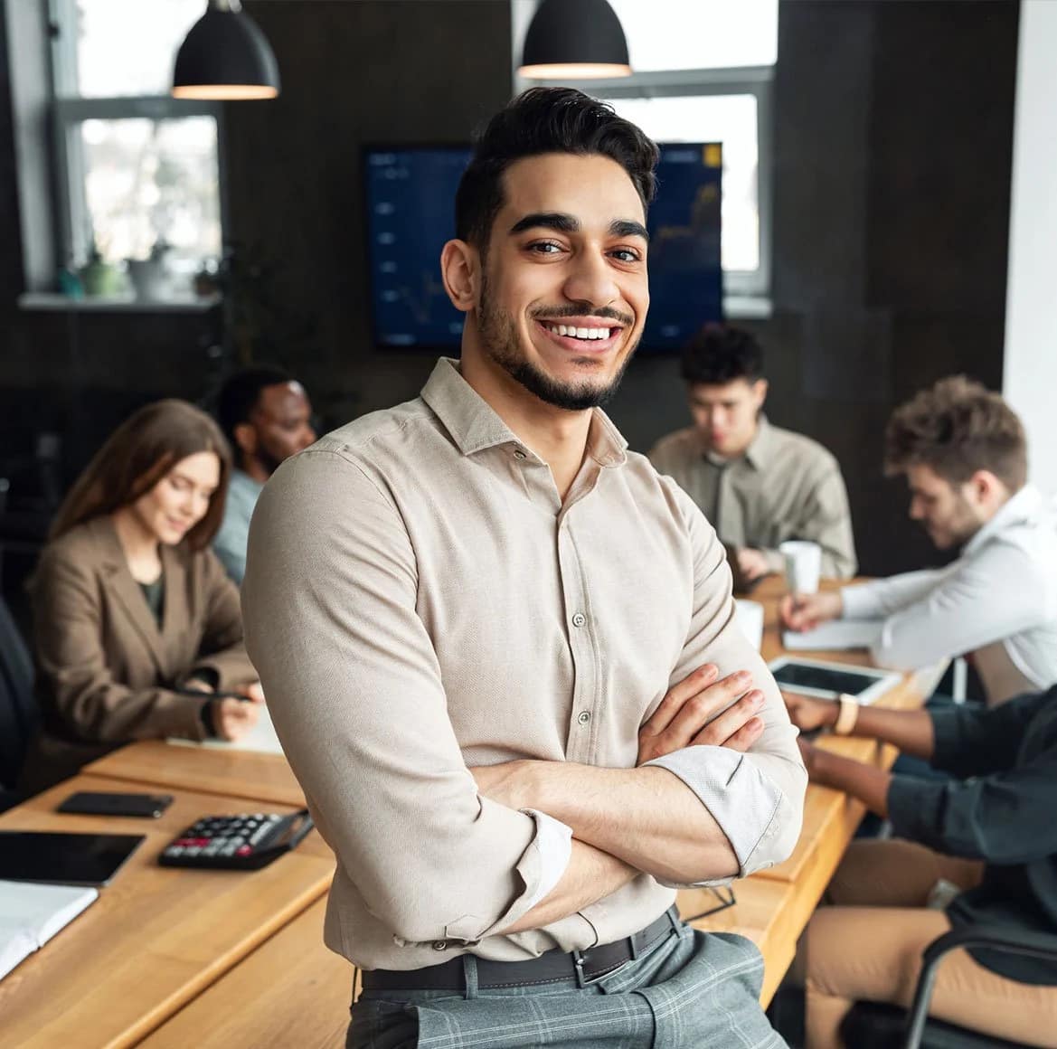 smiling-instructor-in-classroom