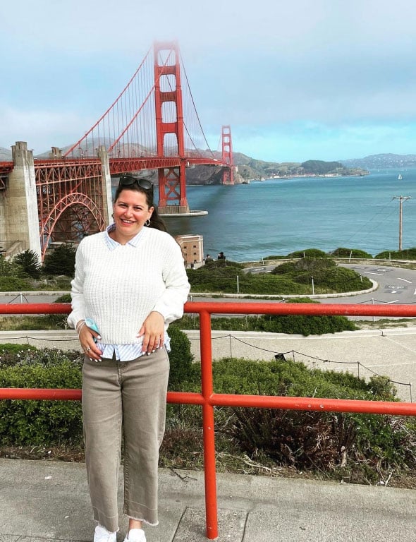 woman-golden-gate-bridge